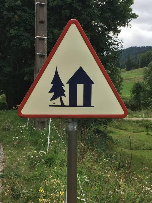 Au Coeur Du Village De Ferienhaus *